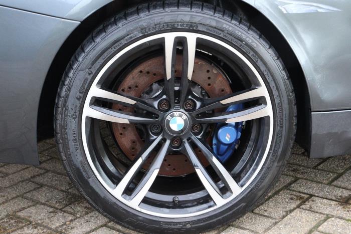 BMW M4 3.0 24V TwinPower Turbo Sloopvoertuig (2016, Metallic, Zilvergrijs)