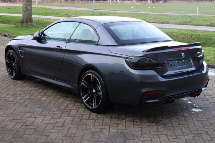 BMW M4 3.0 24V TwinPower Turbo Sloopvoertuig (2016, Metallic, Zilvergrijs)