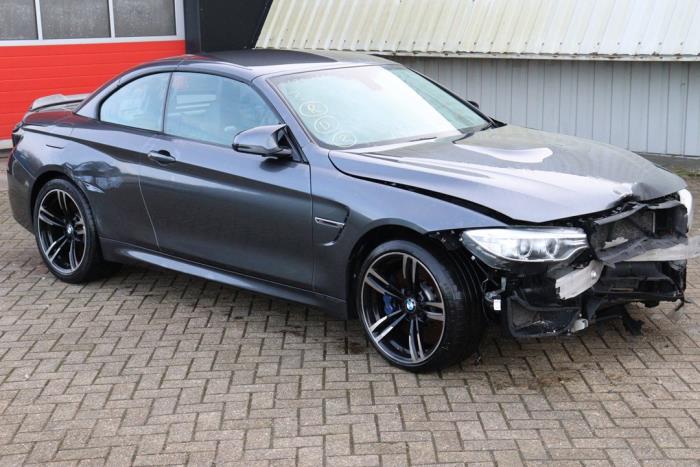 BMW M4 3.0 24V TwinPower Turbo Sloopvoertuig (2016, Metallic, Zilvergrijs)