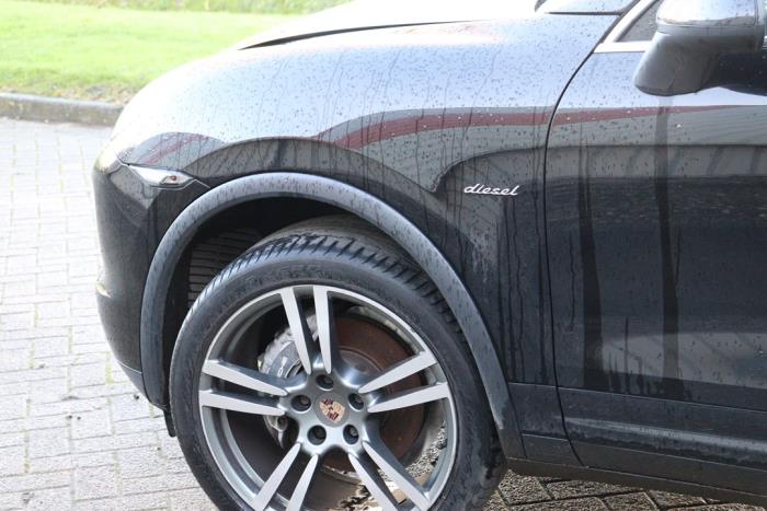 Porsche Cayenne II 3.0 D V6 24V Sloopvoertuig (2013, Zwart)