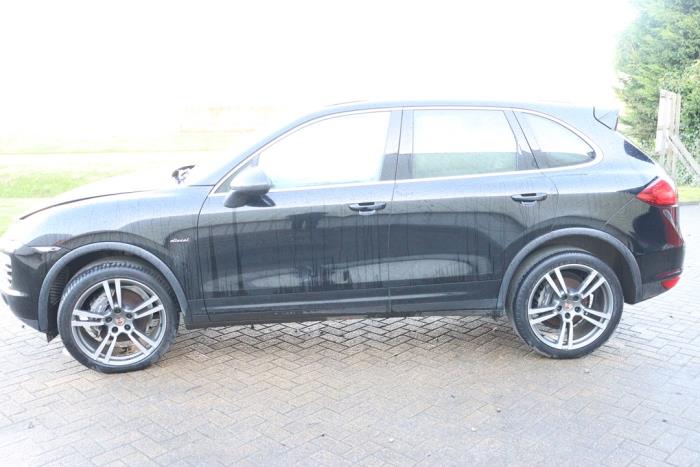 Porsche Cayenne II 3.0 D V6 24V Sloopvoertuig (2013, Zwart)