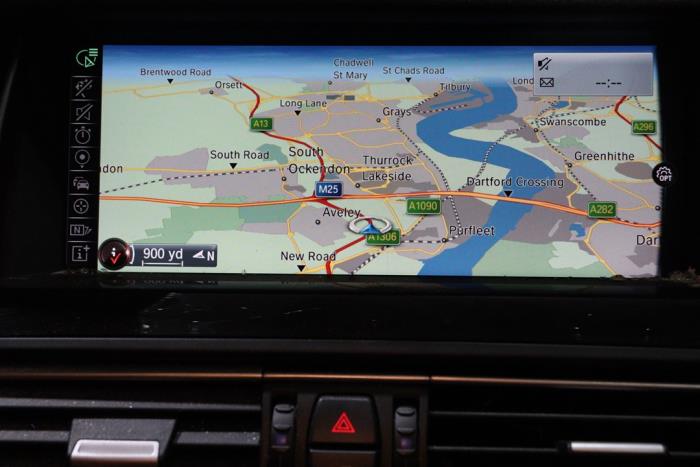 BMW M5 4.4 V8 32V TwinPower Turbo Sloopvoertuig (2016, Donker, Grijs)