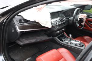BMW M5 4.4 V8 32V TwinPower Turbo Sloopvoertuig (2016, Donker, Grijs)
