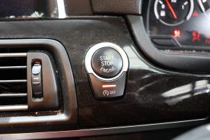 BMW M5 4.4 V8 32V TwinPower Turbo Sloopvoertuig (2016, Donker, Grijs)