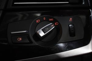 BMW M5 4.4 V8 32V TwinPower Turbo Sloopvoertuig (2016, Donker, Grijs)
