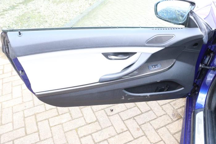 BMW M6 4.4 V8 32V TwinPower Turbo Sloopvoertuig (2013, Metallic, Blauw)