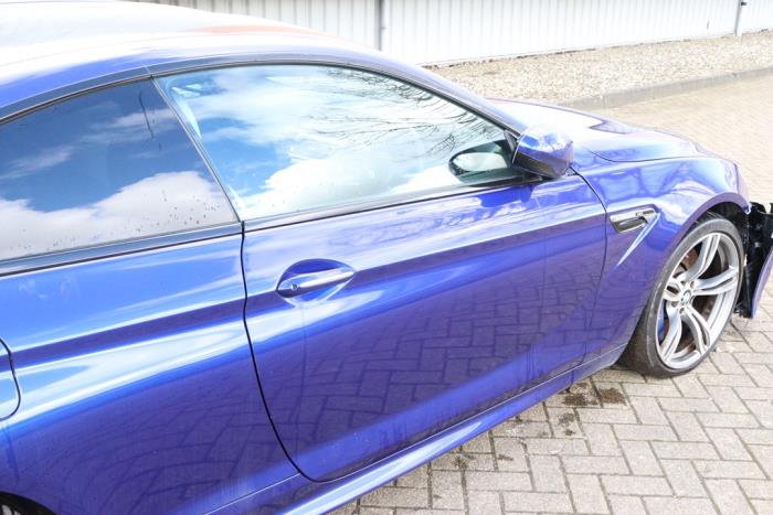BMW M6 4.4 V8 32V TwinPower Turbo Sloopvoertuig (2013, Metallic, Blauw)