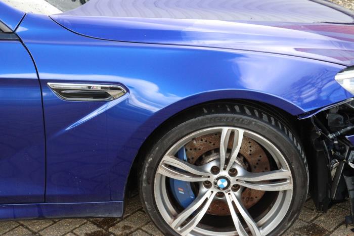 BMW M6 4.4 V8 32V TwinPower Turbo Sloopvoertuig (2013, Metallic, Blauw)