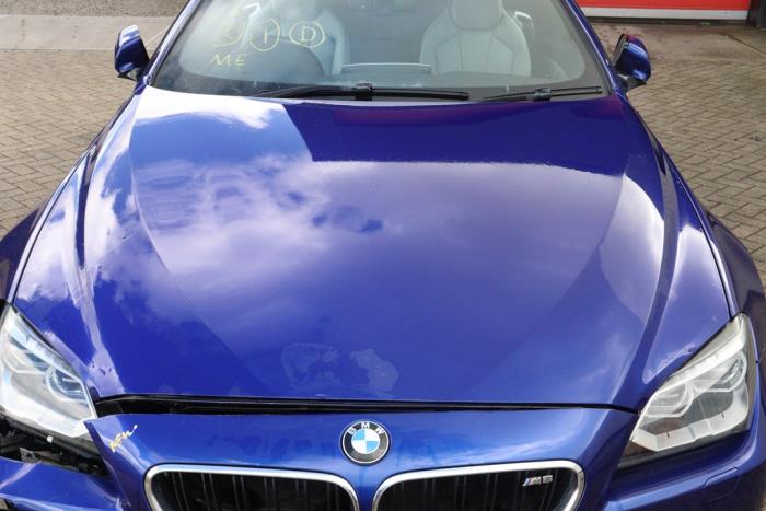 BMW M6 4.4 V8 32V TwinPower Turbo Sloopvoertuig (2013, Metallic, Blauw)