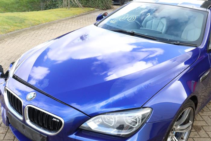 BMW M6 4.4 V8 32V TwinPower Turbo Sloopvoertuig (2013, Metallic, Blauw)