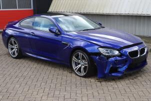 BMW M6 4.4 V8 32V TwinPower Turbo Sloopvoertuig (2013, Metallic, Blauw)