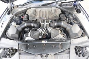 BMW M6 4.4 V8 32V TwinPower Turbo Sloopvoertuig (2013, Metallic, Blauw)