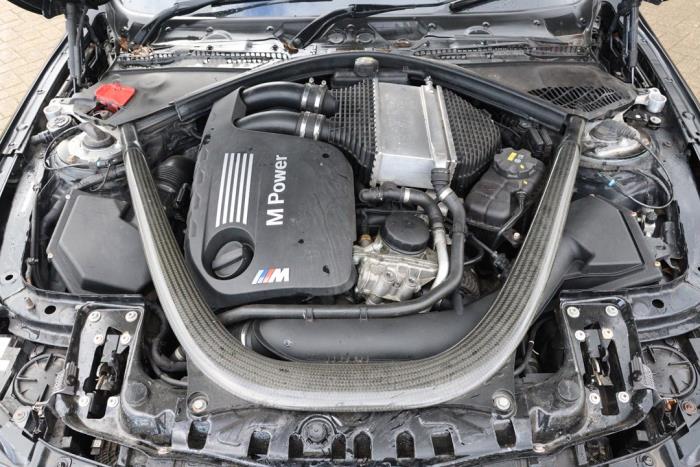 BMW M4 M4 3.0 24V TwinPower Turbo Sloopvoertuig (2014, Metallic, Zwart)