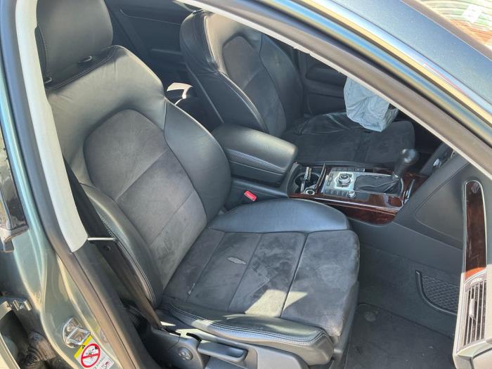 Audi A6 2.8 V6 24V FSI Sloopvoertuig (2009, Metallic, Zilvergrijs)