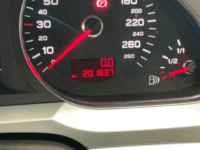 Audi A6 2.8 V6 24V FSI Sloopvoertuig (2009, Metallic, Zilvergrijs)