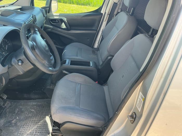 Citroen Berlingo 1.6 VTi 95 16V Sloopvoertuig (2014, Metallic, Zilvergrijs)