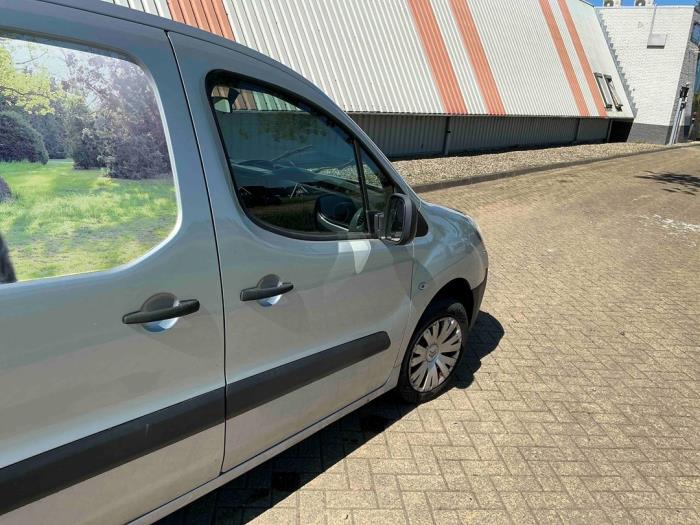 Citroen Berlingo 1.6 VTi 95 16V Sloopvoertuig (2014, Metallic, Zilvergrijs)