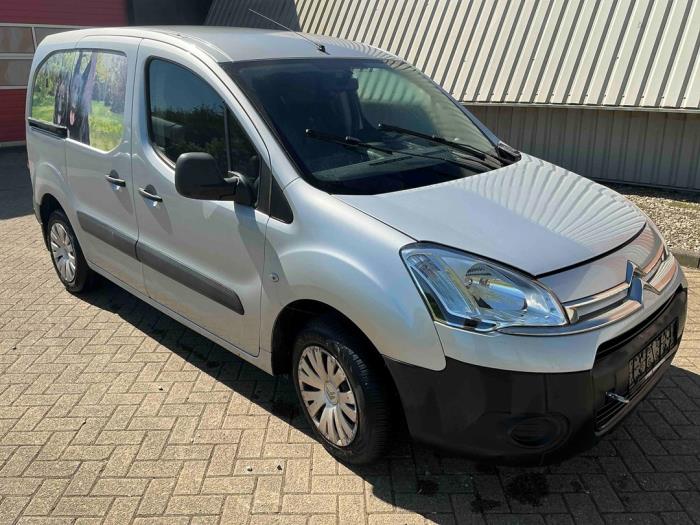 Citroen Berlingo 1.6 VTi 95 16V Sloopvoertuig (2014, Metallic, Zilvergrijs)