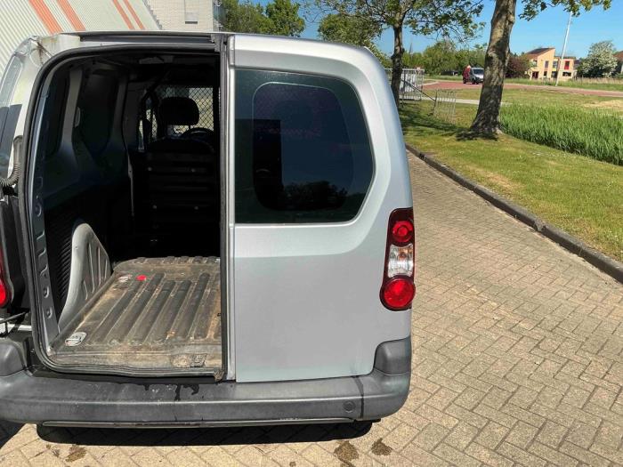 Citroen Berlingo 1.6 VTi 95 16V Sloopvoertuig (2014, Metallic, Zilvergrijs)