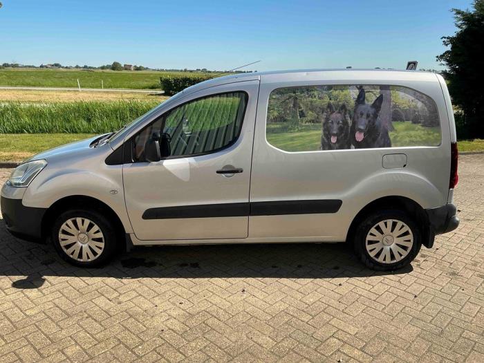 Citroen Berlingo 1.6 VTi 95 16V Sloopvoertuig (2014, Metallic, Zilvergrijs)