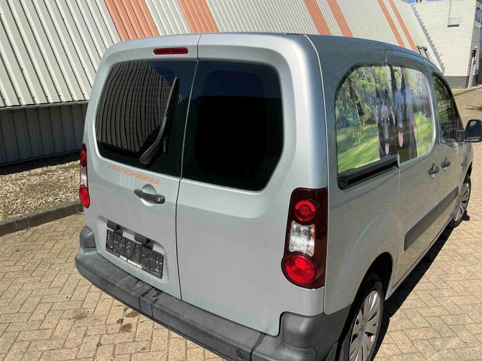 Citroen Berlingo 1.6 VTi 95 16V Sloopvoertuig (2014, Metallic, Zilvergrijs)