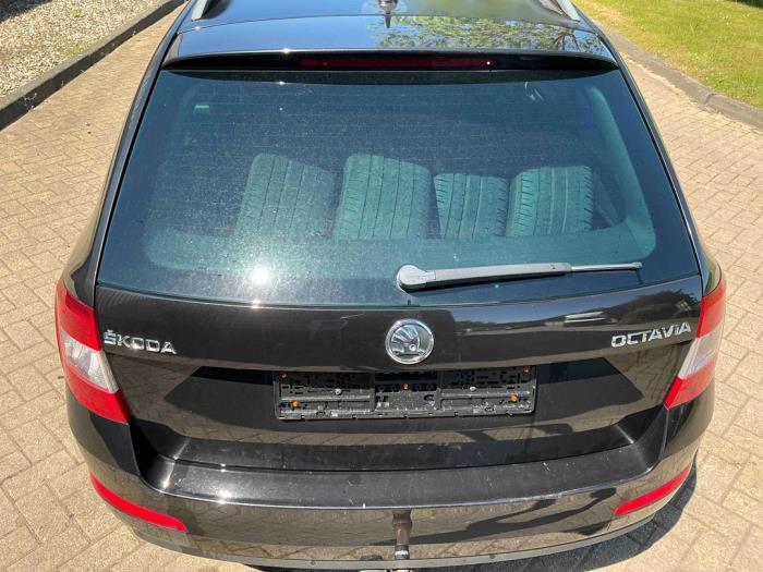 Skoda Octavia Combi 1.2 TSI 16V Sloopvoertuig (2014, Metallic, Zwart)