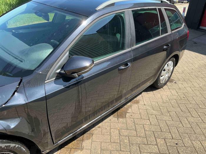 Skoda Octavia Combi 1.2 TSI 16V Sloopvoertuig (2014, Metallic, Zwart)