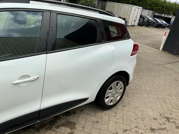 Renault Clio IV Estate/Grandtour 1.5 Energy dCi 90 FAP Sloopvoertuig (2016, Wit)