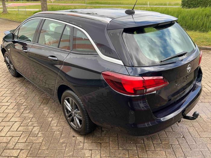 Opel Astra K Sports Tourer 1.0 Turbo 12V Sloopvoertuig (2019, Metallic, Blauw)