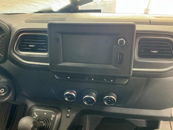 Nissan Interstar 2.3 dCi 180 16V Sloopvoertuig (2024, Wit)