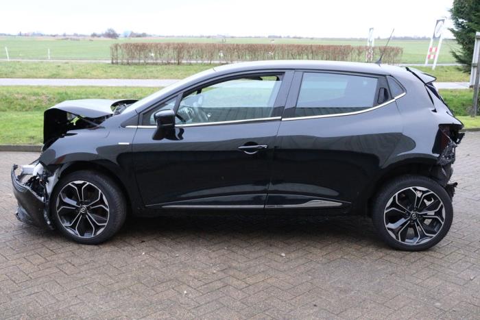 Renault Clio IV 0.9 Energy TCE 90 12V Sloopvoertuig (2019, Zwart)
