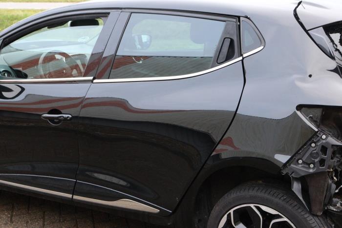 Renault Clio IV 0.9 Energy TCE 90 12V Sloopvoertuig (2019, Zwart)