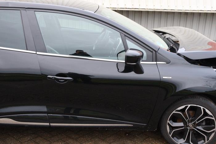 Renault Clio IV 0.9 Energy TCE 90 12V Sloopvoertuig (2019, Zwart)