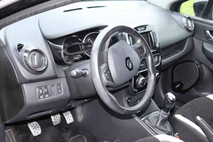 Renault Clio IV 0.9 Energy TCE 90 12V Sloopvoertuig (2019, Zwart)