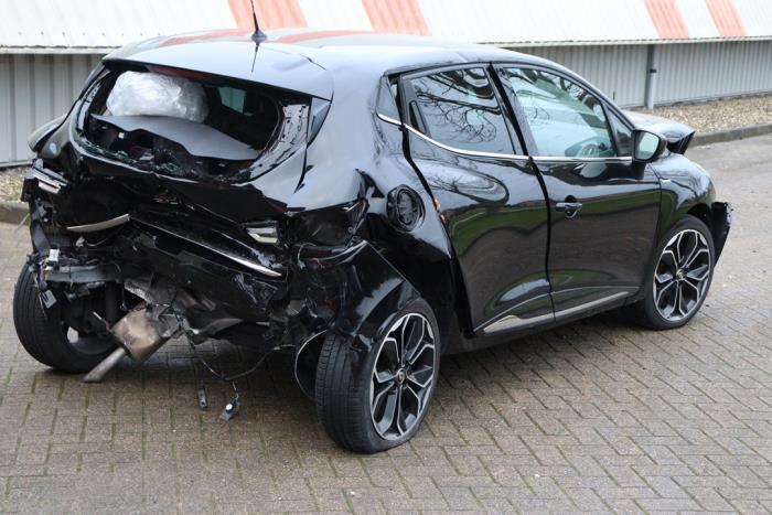 Renault Clio IV 0.9 Energy TCE 90 12V Sloopvoertuig (2019, Zwart)