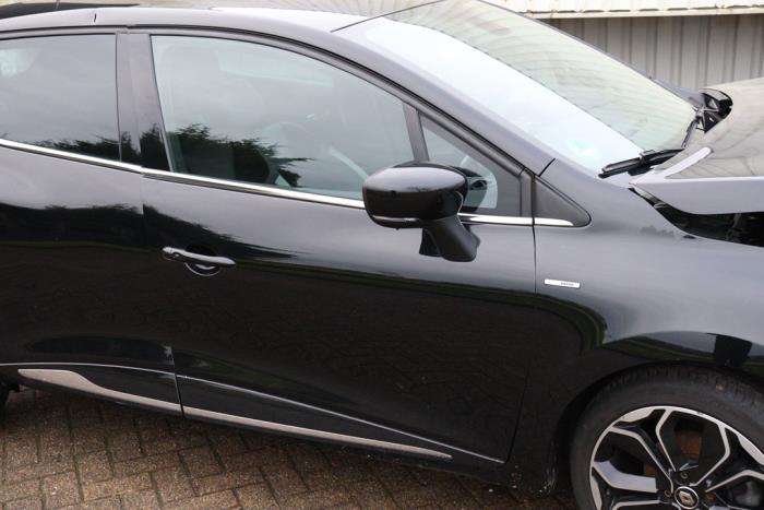 Renault Clio IV 0.9 Energy TCE 90 12V Sloopvoertuig (2019, Zwart)