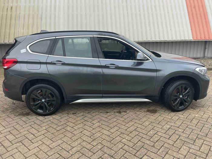 BMW X1 sDrive 20i 2.0 16V Twin Power Turbo Sloopvoertuig (2021, Grijs)