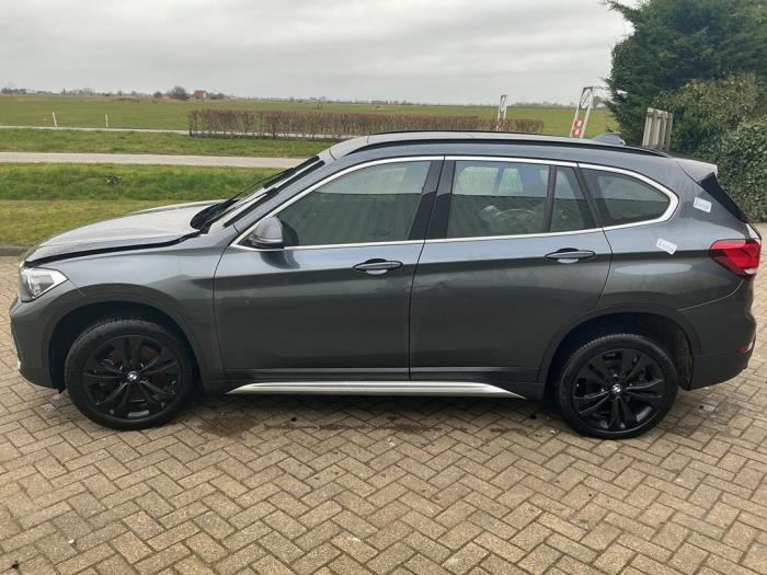 BMW X1 sDrive 20i 2.0 16V Twin Power Turbo Sloopvoertuig (2021, Grijs)