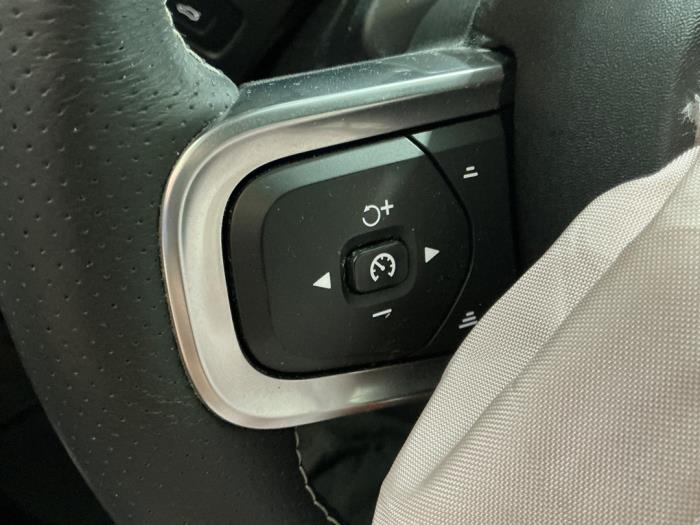 Volvo XC40 Recharge Twin 78 kWh Sloopvoertuig (2020, Zwart)