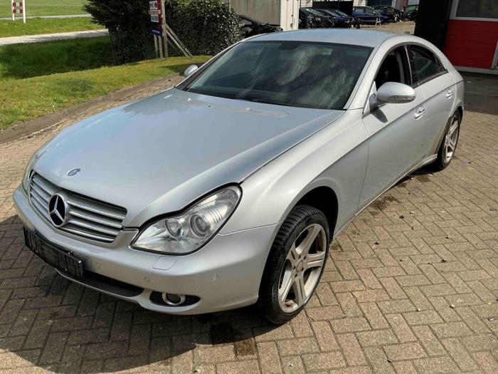 Mercedes CLS 500 5.0 V8 24V Sloopvoertuig (2005, Grijs)