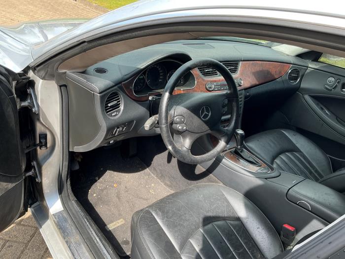 Mercedes CLS 500 5.0 V8 24V Sloopvoertuig (2005, Grijs)