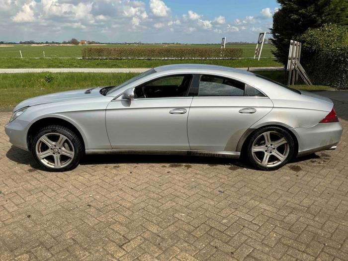 Mercedes CLS 500 5.0 V8 24V Sloopvoertuig (2005, Grijs)