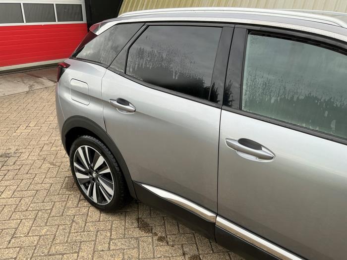 Peugeot 3008 II 1.2 12V e-THP PureTech 130 Sloopvoertuig (2018, Metallic, Zilvergrijs)