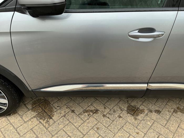 Peugeot 3008 II 1.2 12V e-THP PureTech 130 Sloopvoertuig (2018, Metallic, Zilvergrijs)