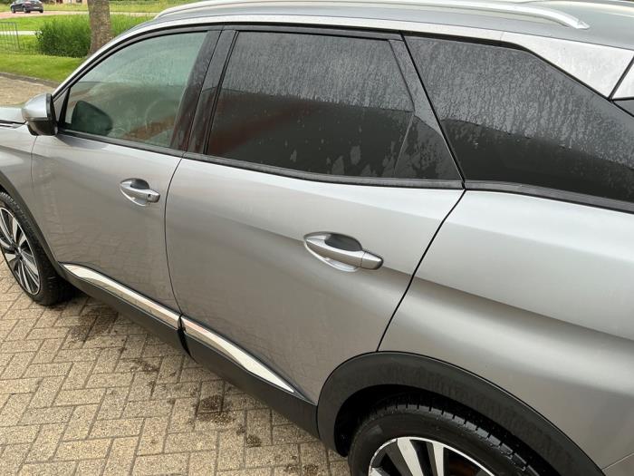 Peugeot 3008 II 1.2 12V e-THP PureTech 130 Sloopvoertuig (2018, Metallic, Zilvergrijs)
