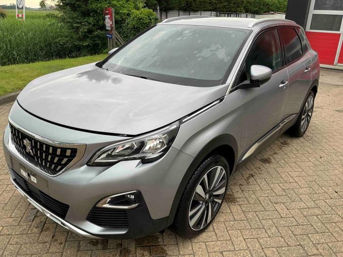 Peugeot 3008 II 1.2 12V e-THP PureTech 130 Sloopvoertuig (2018, Metallic, Zilvergrijs)
