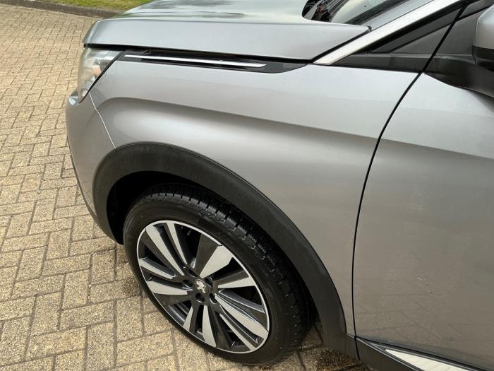 Peugeot 3008 II 1.2 12V e-THP PureTech 130 Sloopvoertuig (2018, Metallic, Zilvergrijs)