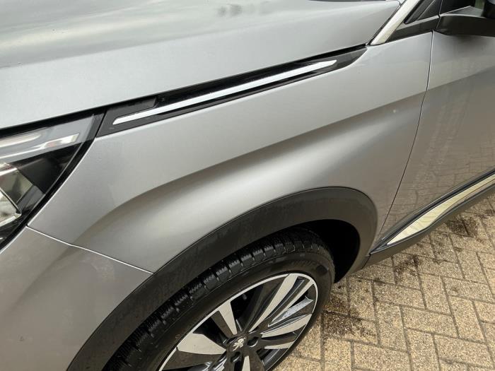 Peugeot 3008 II 1.2 12V e-THP PureTech 130 Sloopvoertuig (2018, Metallic, Zilvergrijs)