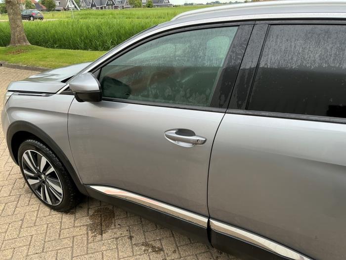 Peugeot 3008 II 1.2 12V e-THP PureTech 130 Sloopvoertuig (2018, Metallic, Zilvergrijs)