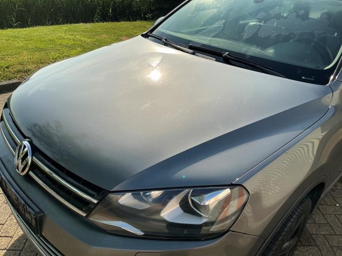 Volkswagen Touareg 3.0 V6 24V TSI Hybrid Sloopvoertuig (2010, Metallic, Zilvergrijs)